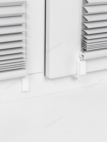 Жалюзи плиссе блэкаут PK 280-01 Белые фото 9